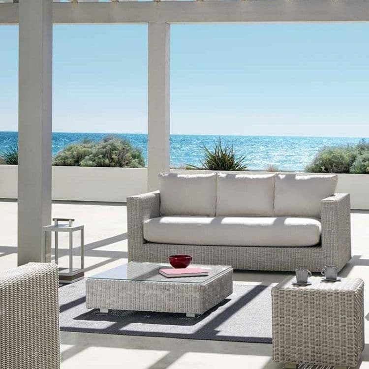 Tips for creating a luxury beach house aesthetic